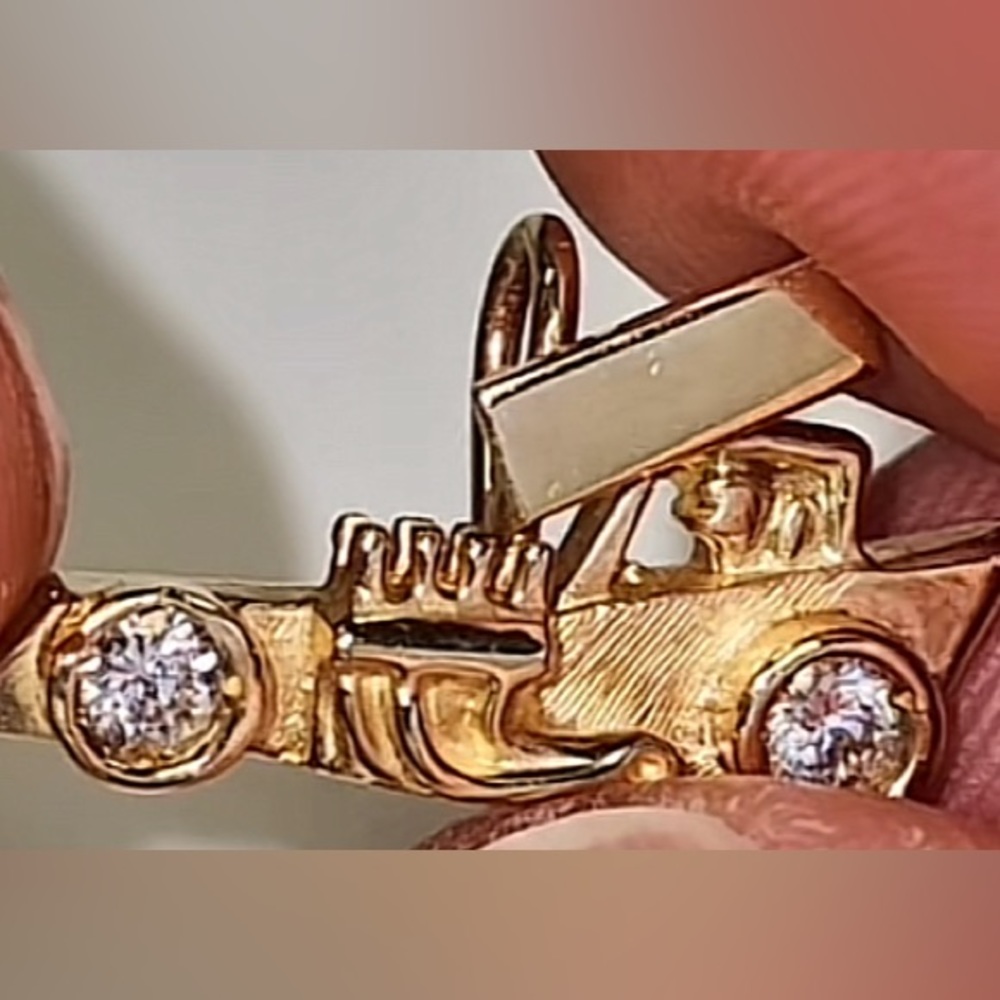 Custom made 14k Diamond Sprint Race Car Pendant
